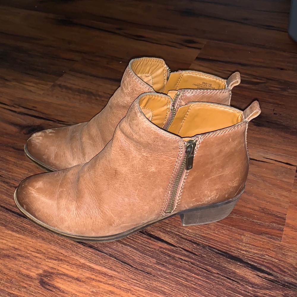Women’s Lucky Brand Distressed / Worn Ankle Boots Leather 9